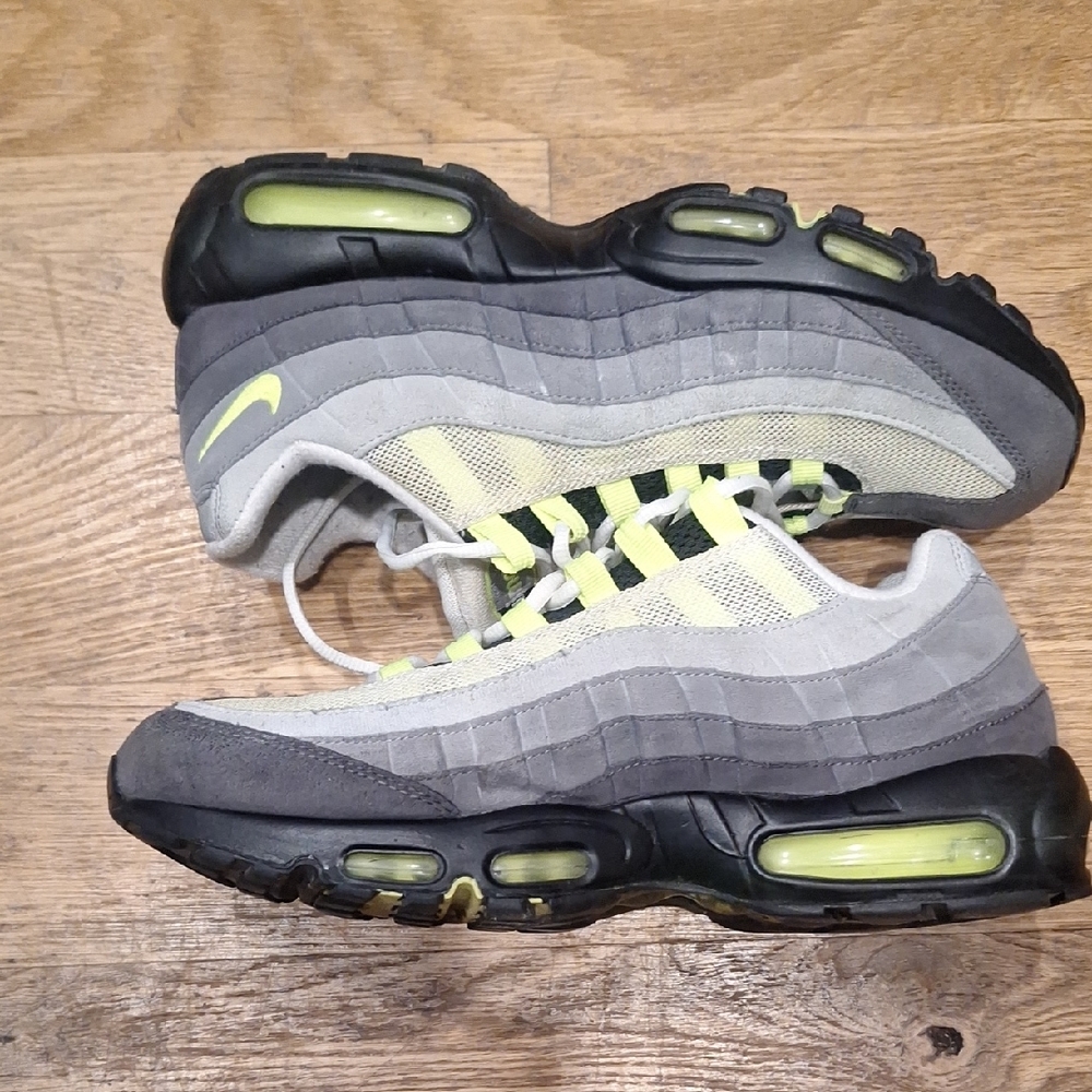 Nike Grey and Volt Air Max 95 Sneakers - Picture 5 of 8